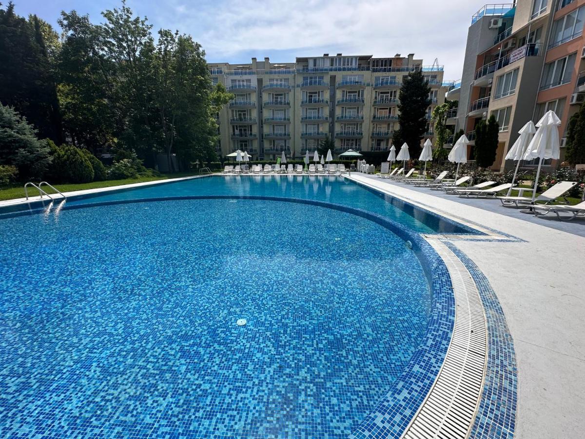 Oazis Sea View Apartment ラヴダ エクステリア 写真