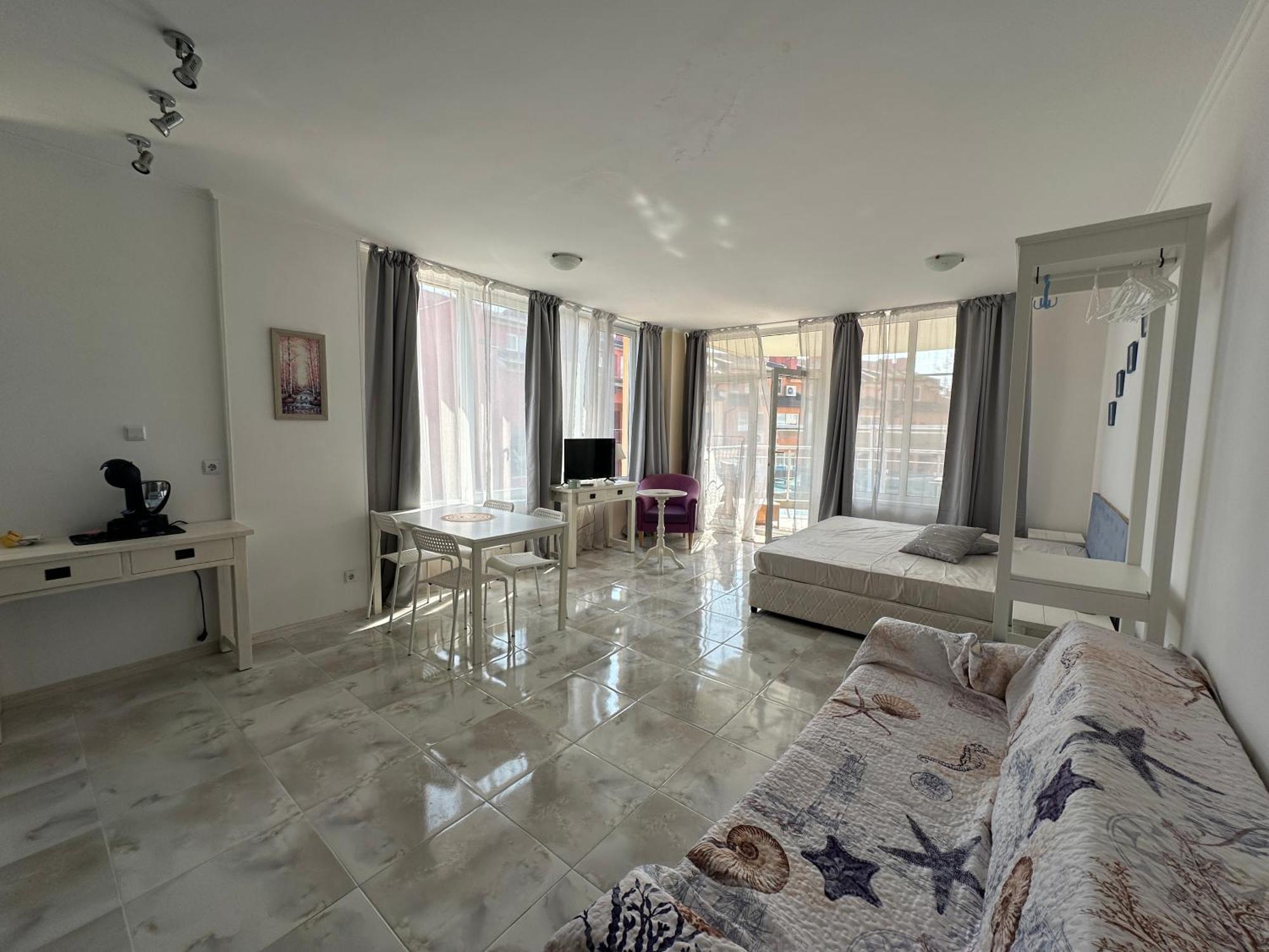 Oazis Sea View Apartment ラヴダ エクステリア 写真