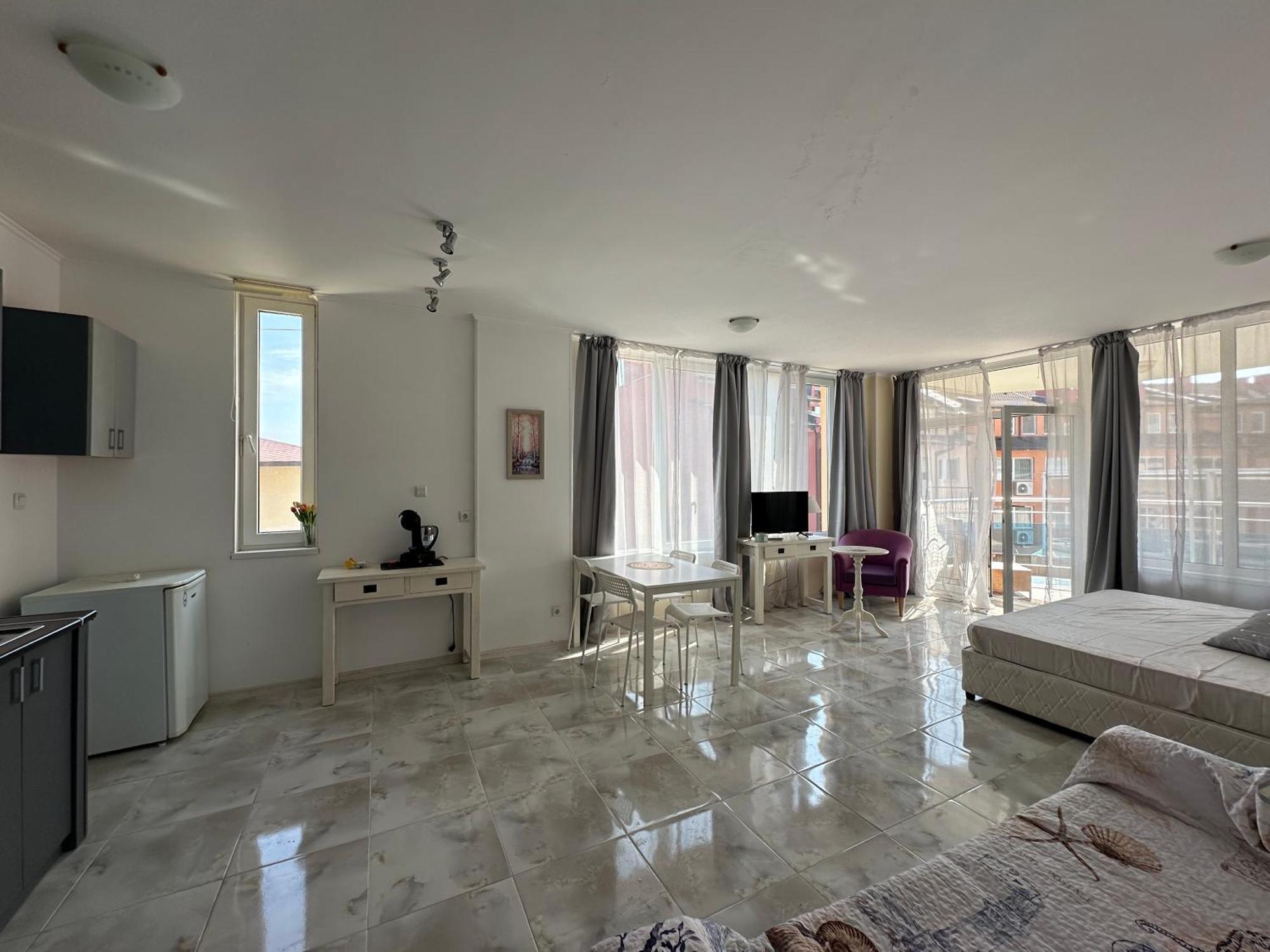 Oazis Sea View Apartment ラヴダ エクステリア 写真
